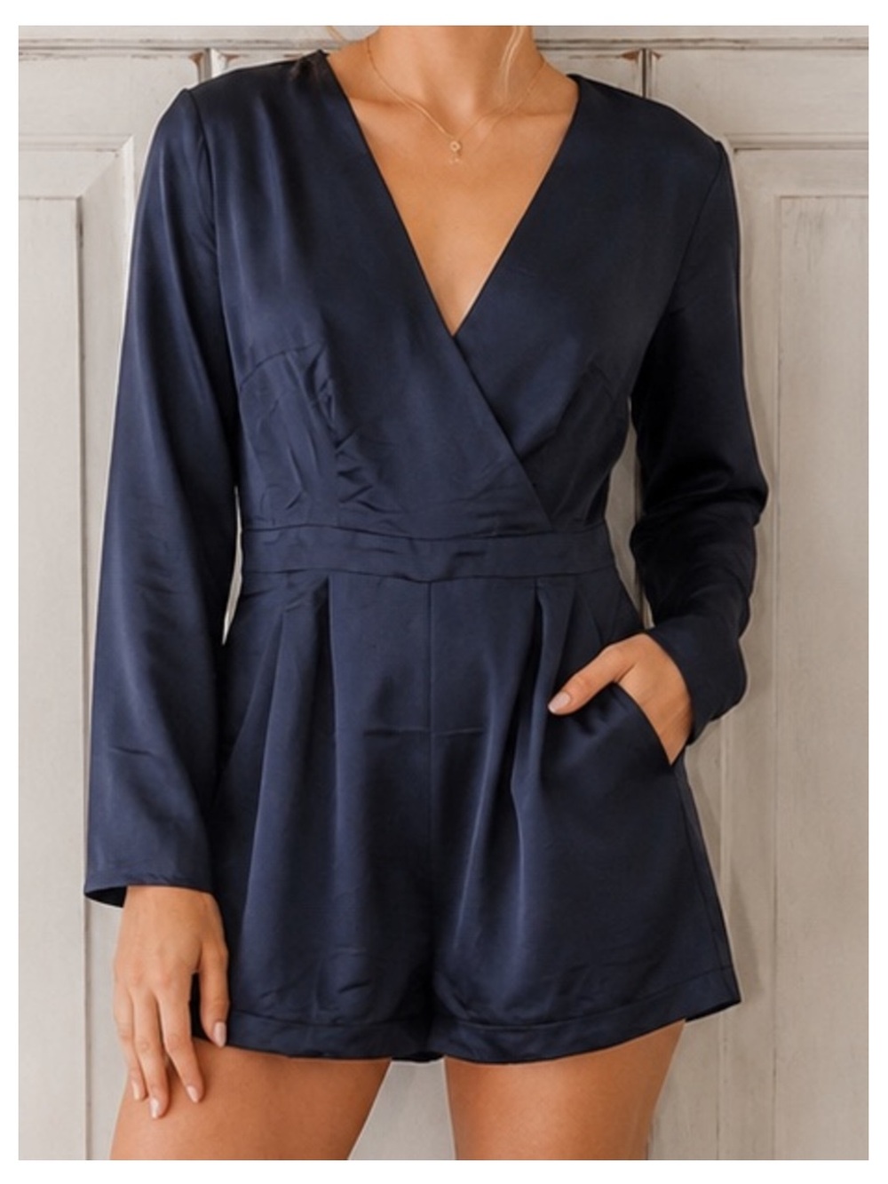 🟠NWT 19 COOPER Satin Long Sleeve Romper w/Pockets in Navy XS